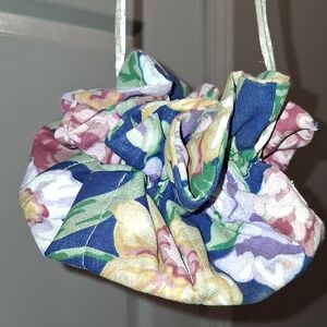 Cute Floral Wristbag